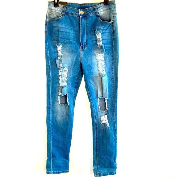 NWT High Waisted Distressed Cut Out Jeans Size 15/16 - Picture 1 of 7